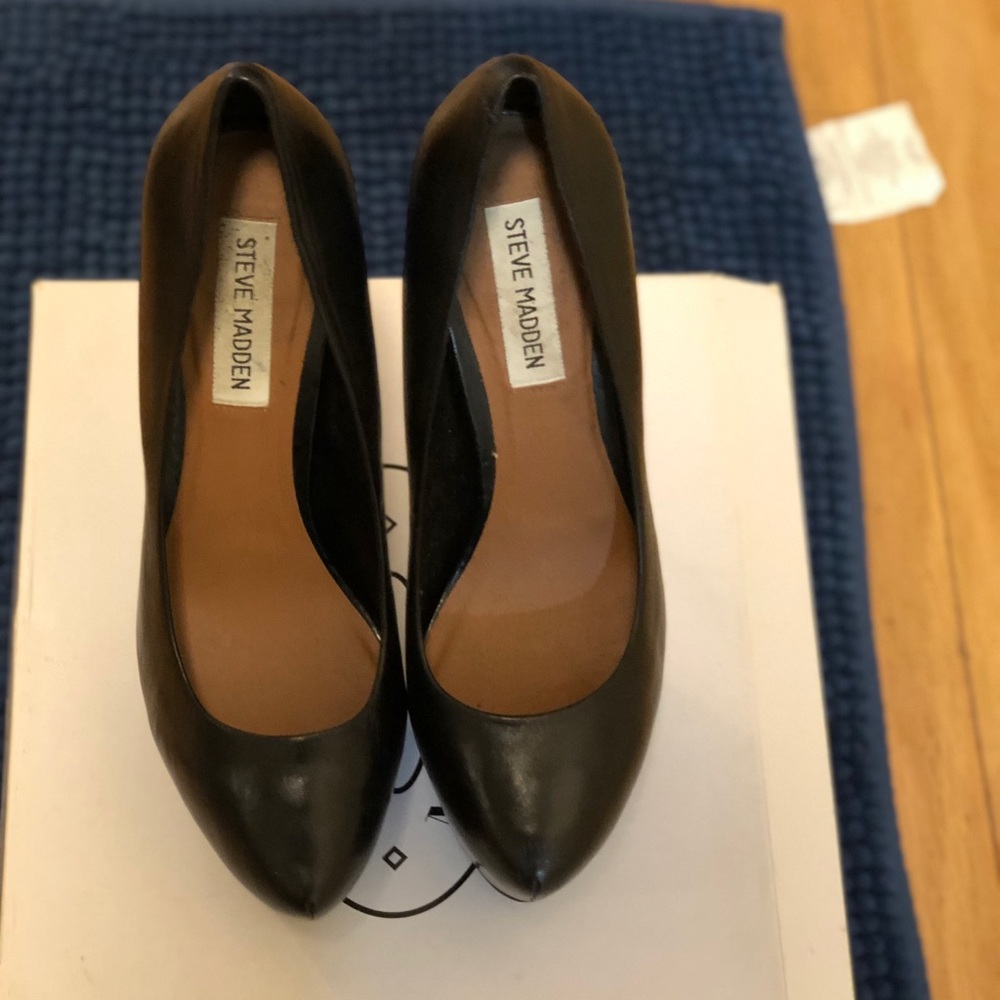 All black everything! Steve Madden